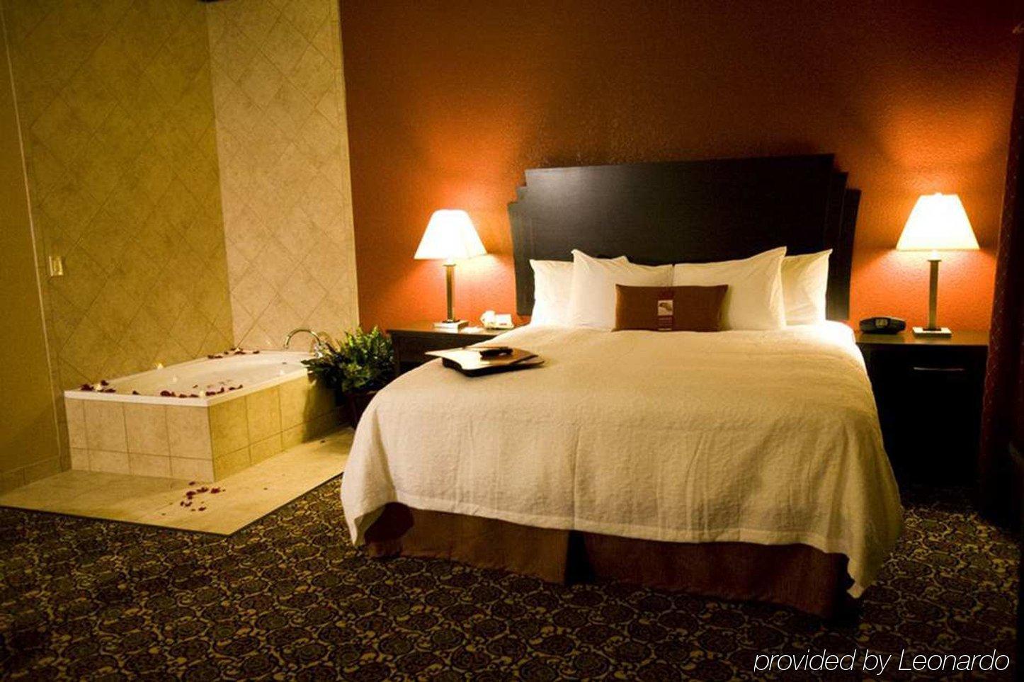 Hampton Inn & Suites Dallas-Desoto Room photo